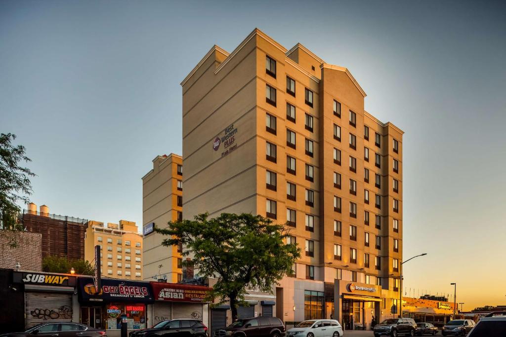 Best Western Plus Plaza Hotel Main image 1